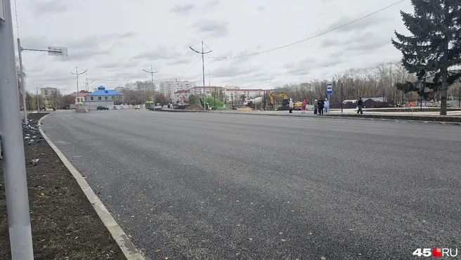 На улице Пушкина в Кургане расширили дорогу до четырёх полос