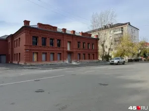 В Кургане реставрируют дом Кошкина на улице Томина