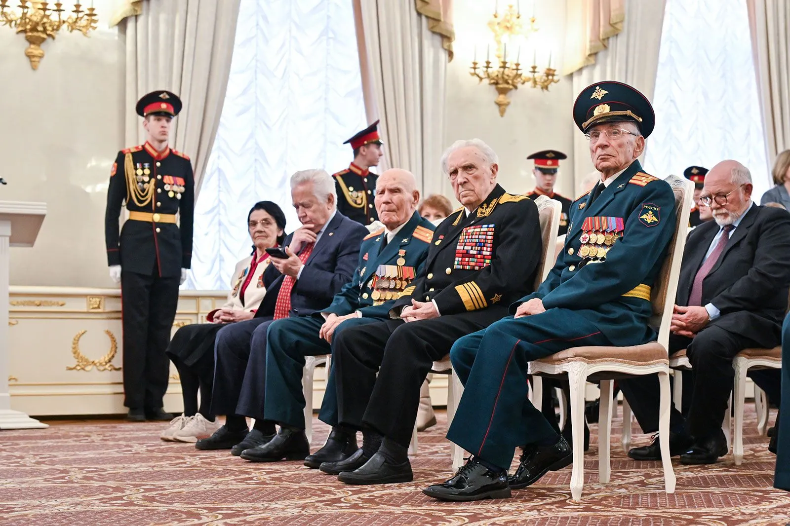В Центре Илизарова сняли серию проекта «СВОиЛюди» о курганском ветеране